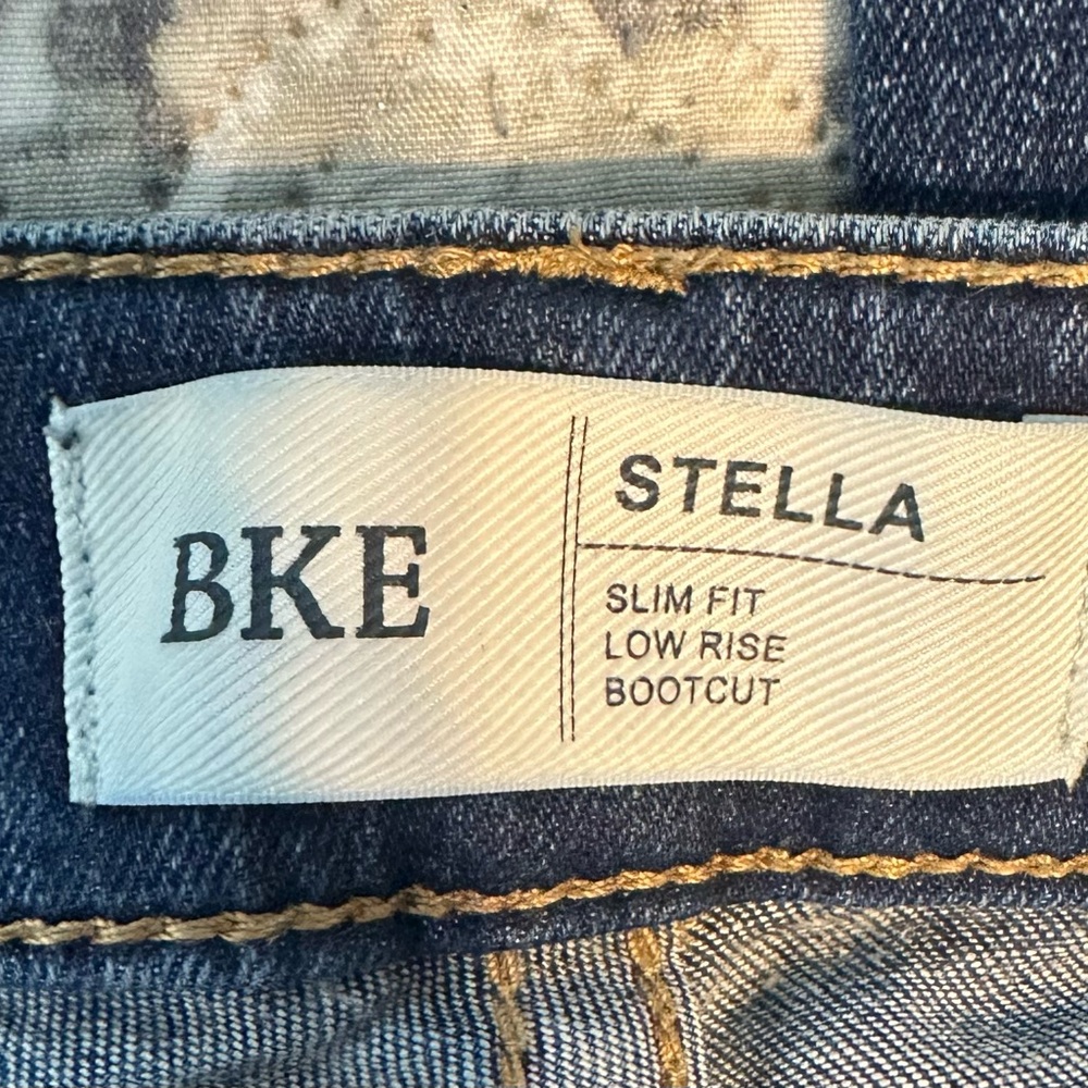 BKE - Mid Rise, Distressed, Flare Jeans - Size 27 Long - Picture 5 of 6